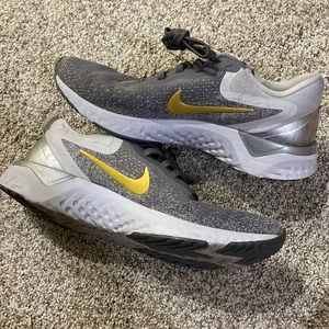 Nike react shoes- odyssey